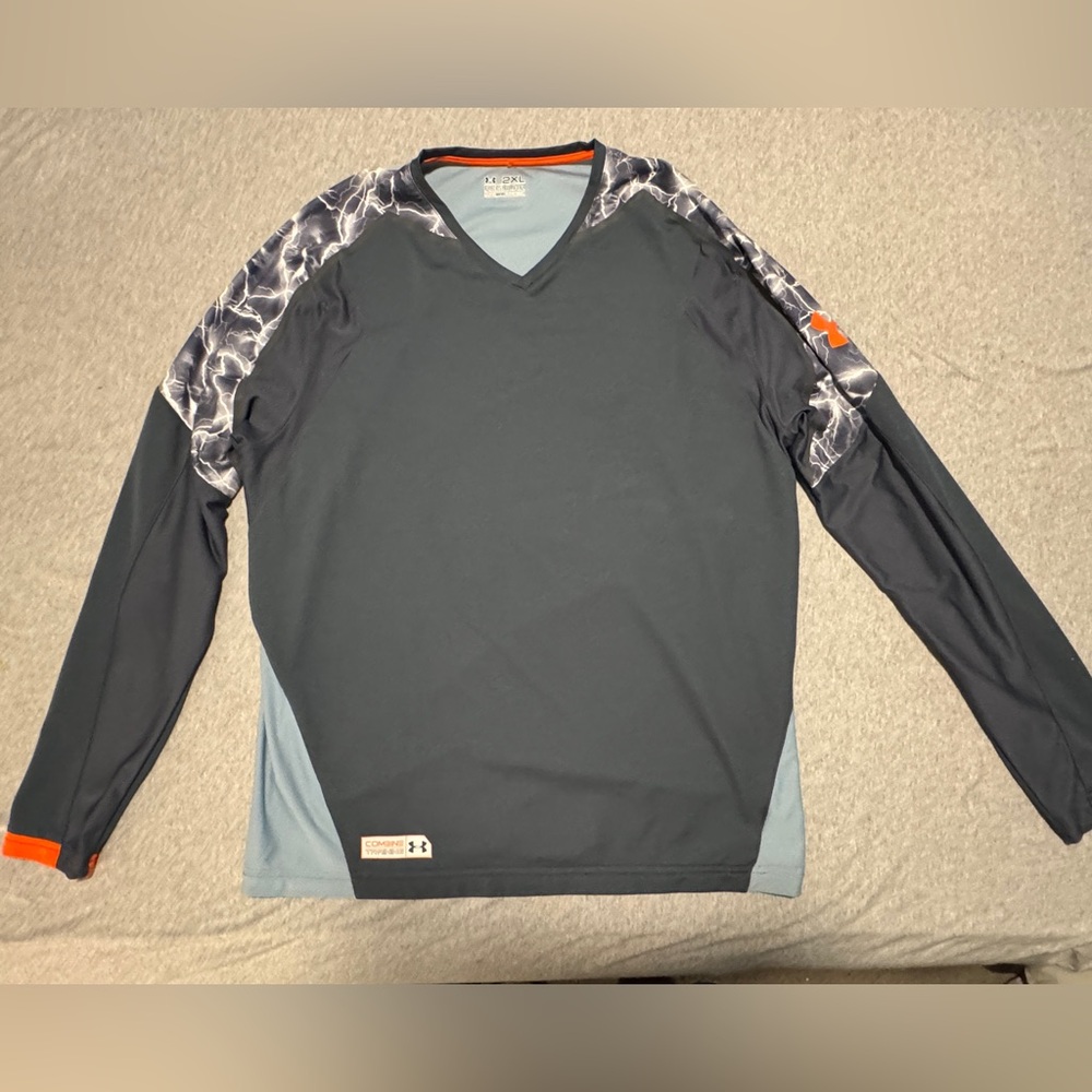 Under Armour Black and Gray Long Sleeve Shirt